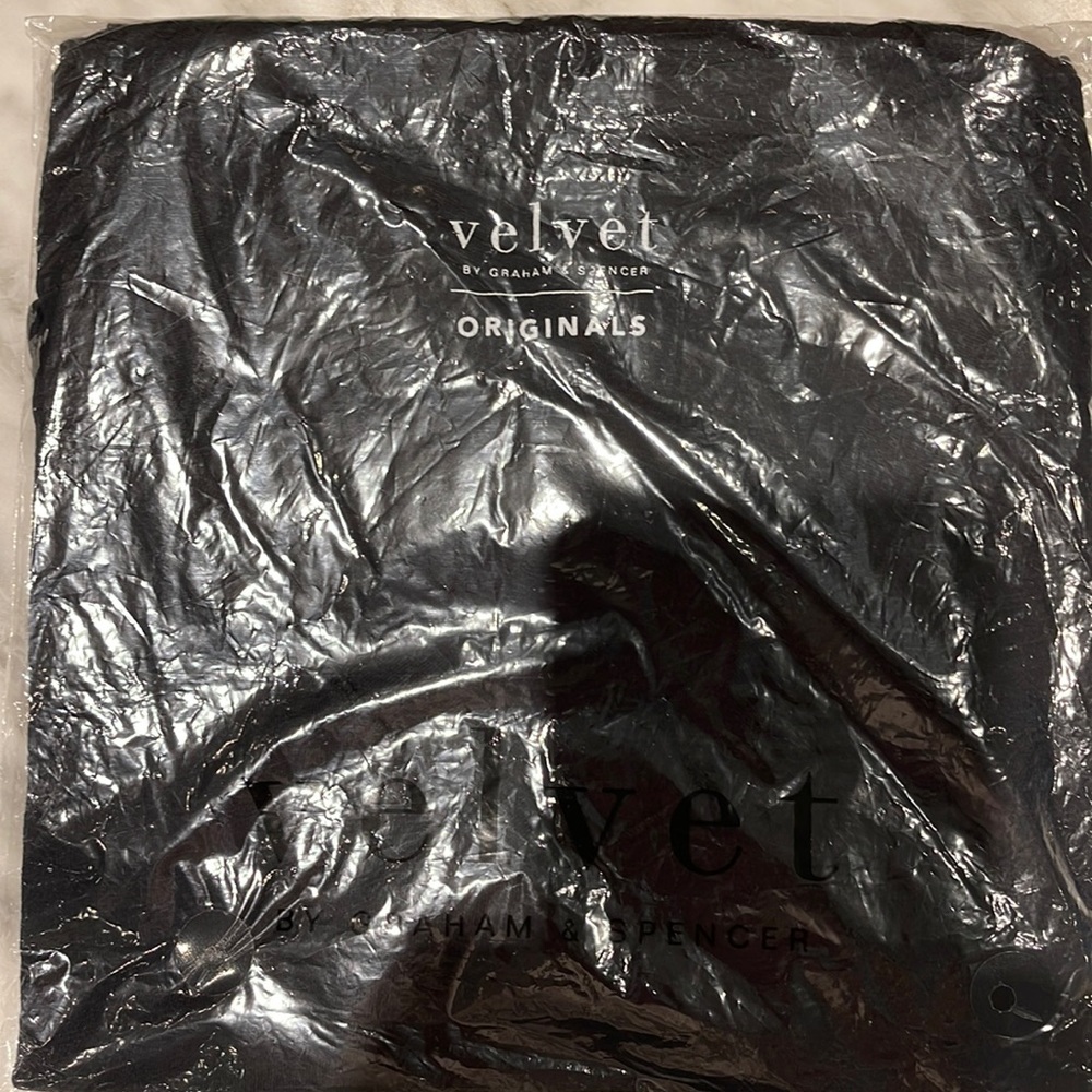 Velvet v neck s/s tee shirt in size small black brand new in packaging